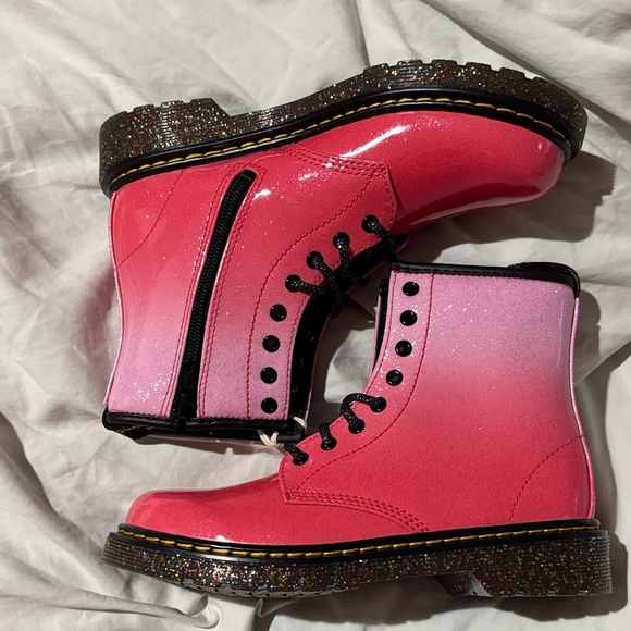 Dr. Martens 3 Gradient Glitter style boot hot pink glitter rubber soles nwt box - Picture 1 of 9